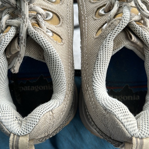 Patagonia Vibram hiking shoes - Picture 3 of 5